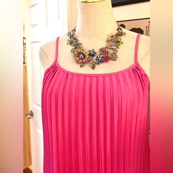 Sam Edelman Hammered Satin Plissé Hot Pink Dress.Excellent Condition,size Medium - Picture 3 of 9